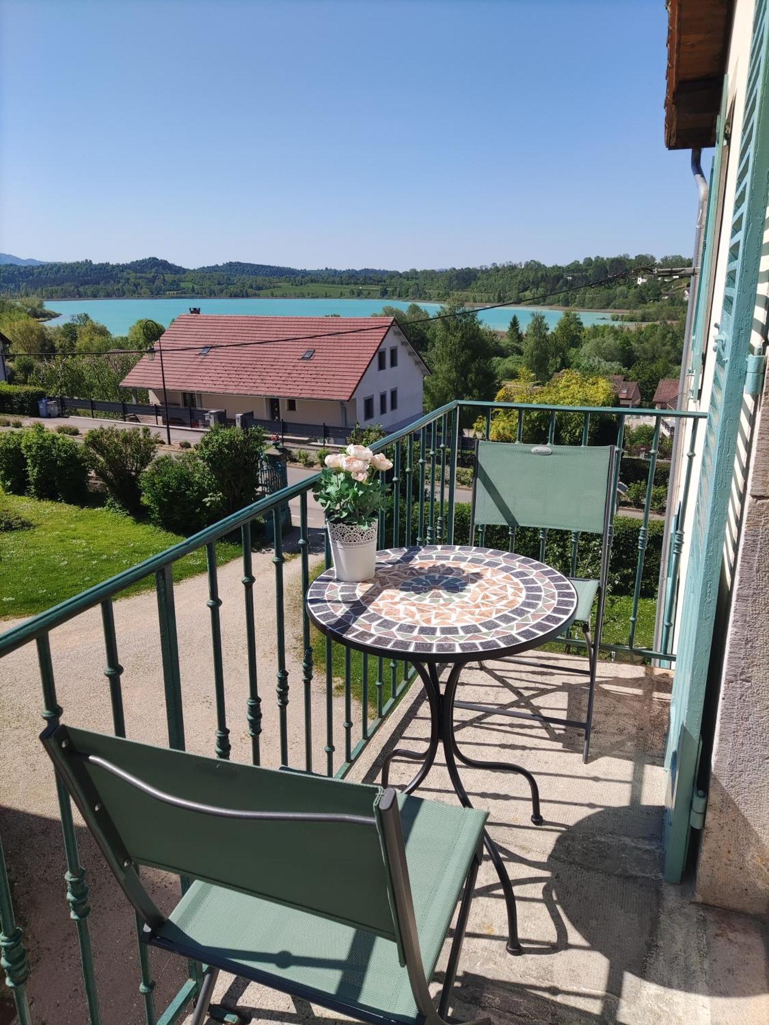 Villas-Du-Lac Appartements De Vacances Et Espace Spa Prive Clairvaux-les-Lacs Quarto foto